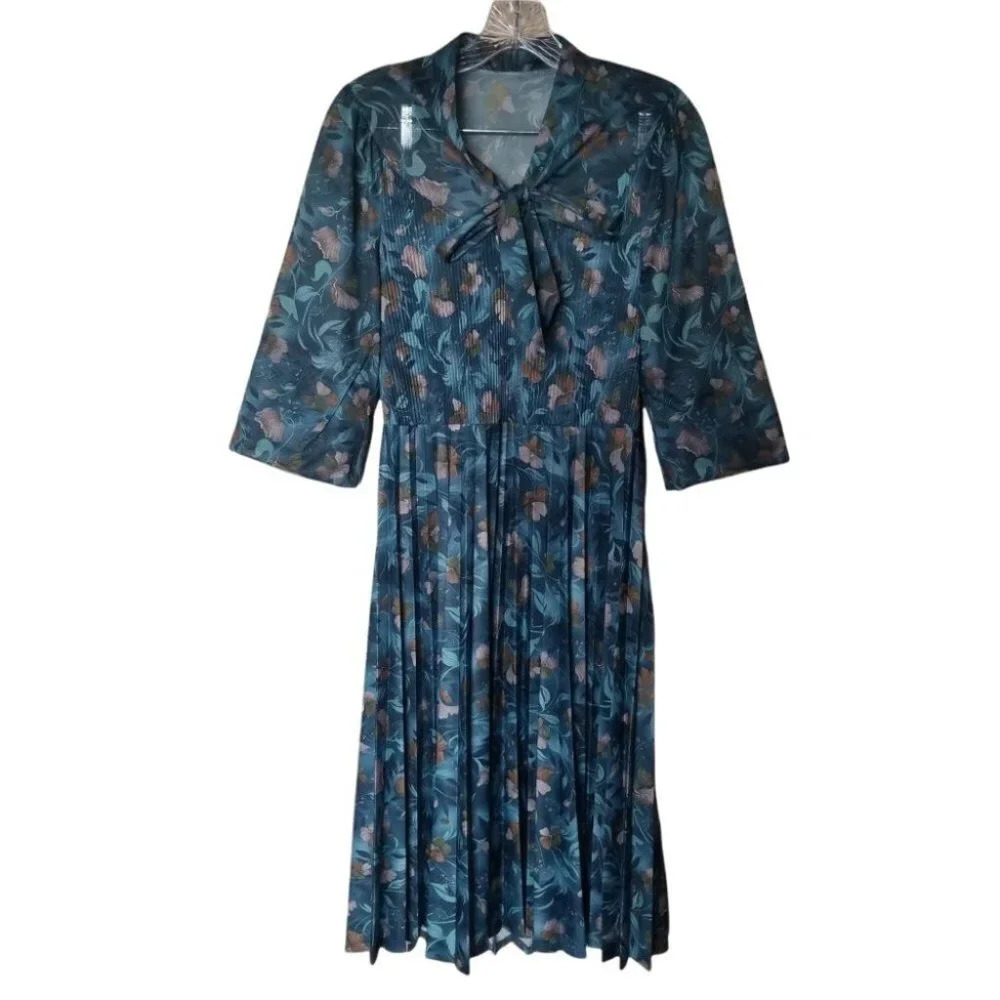 VINTAGE Linzi Floral Pleated Blue Dress